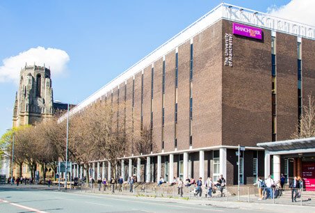 MANCHESTER MEDICAL SCHOOL: Manchester is one of the largest Medical Schools in the UK, which is ideal for students who want to meet lots of people on their course. The Medical School has excellent learning resources and the city location makes it beneficial for students who want to be part of a busy environment.