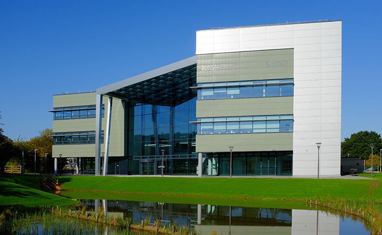 SURREY VETERINARY SCHOOL: Surrey’s Veterinary School has been established recently meaning students will benefit from new purpose-built facilities including a  Veterinary Clinical Skills Centre and one of Europe’s largest and most sophisticated Veterinary Pathology Centres. The Large Animal Veterinary Clinical Skills Centre contains dedicated production animal and equine handling and examination areas as well as a large animal clinical skills laboratory.