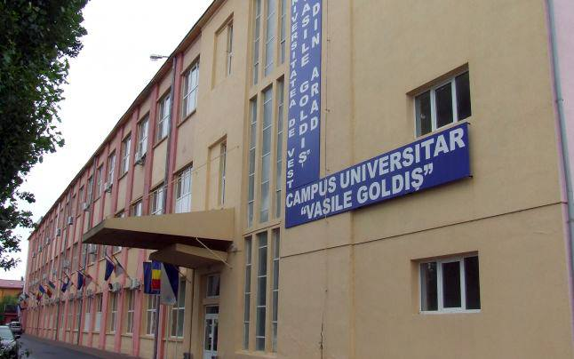 Sidewalk of medical school, Vasile Goldis Western University